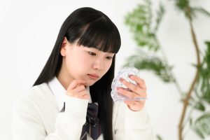かぞくをはぐくむヒントがつまったパパママ・マガジン たまちっぷす | 子どもの悩みにどう応える？ パパママたちのリアルなお金事情