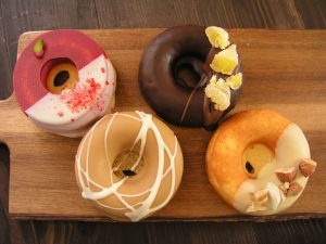 かぞくをはぐくむヒントがつまったパパママ・マガジン たまちっぷす | おうちスイーツを楽しもう！ 〜多摩地域の絶品スイーツ5選〜