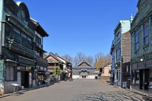 かぞくをはぐくむヒントがつまったパパママ・マガジン たまちっぷす | 多摩地域で巡るジブリアニメの聖地
