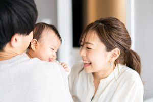 かぞくをはぐくむヒントがつまったパパママ・マガジン たまちっぷす | 「子育て四訓」から考える、子どもとの理想の距離感