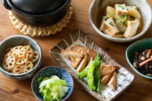 かぞくをはぐくむヒントがつまったパパママ・マガジン たまちっぷす | わが家の食費ってかかりすぎ？ 目安を知って、上手にやりくりしてみよう！