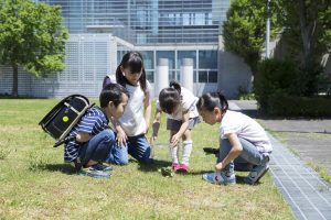 かぞくをはぐくむヒントがつまったパパママ・マガジン たまちっぷす | 学童？習い事？留守番？ 共働き世帯の小学生の放課後の過ごし方