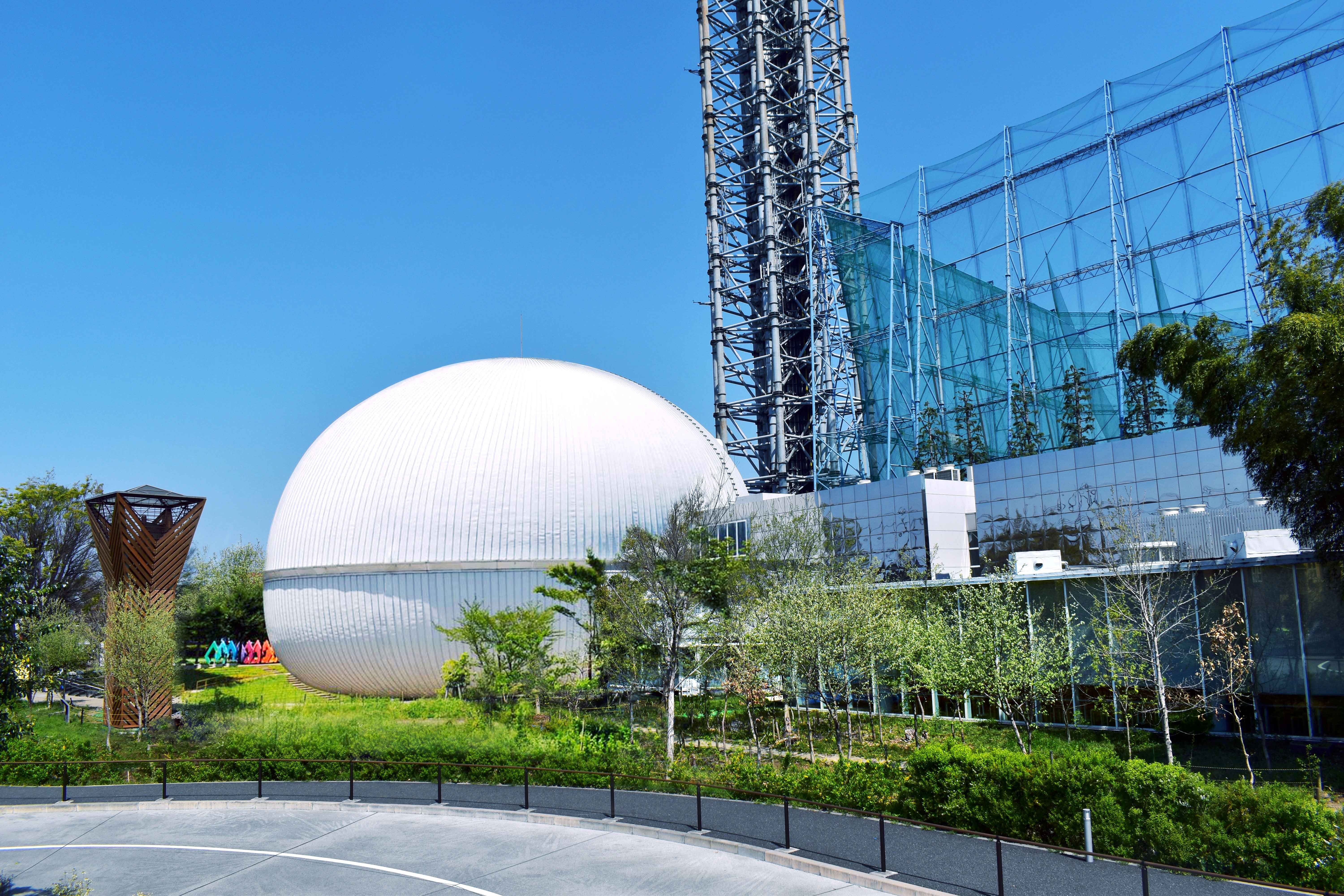 多摩六都科学館外観.jpg