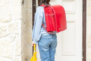 かぞくをはぐくむヒントがつまったパパママ・マガジン たまちっぷす | 鍵っ子デビュー、何歳からが正解？