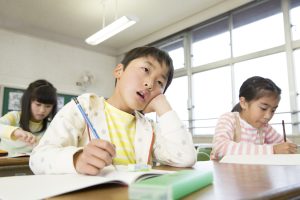 かぞくをはぐくむヒントがつまったパパママ・マガジン たまちっぷす | 勉強嫌いの悩みを解決！ 「勉強って楽しい！」と思える3つのアイデア